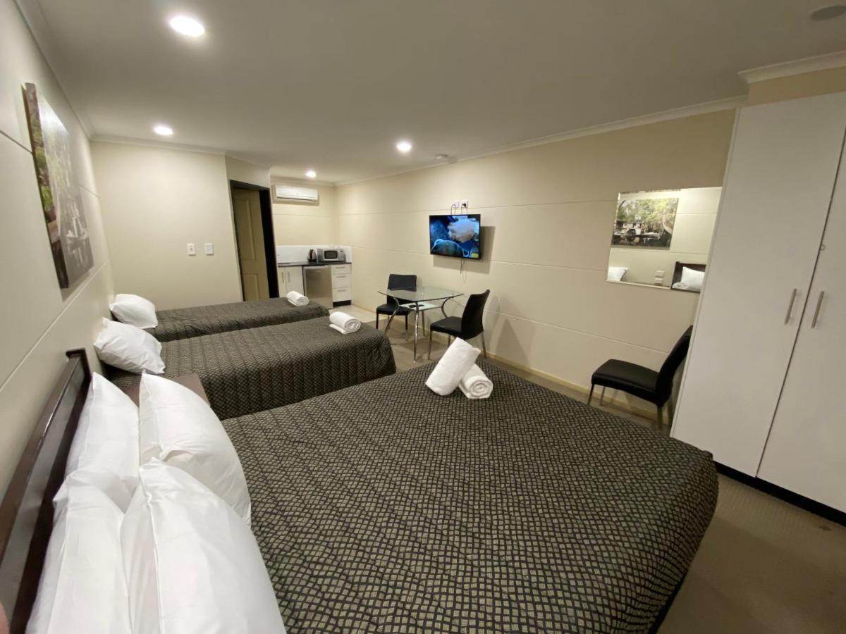 Balranald Club Motel מראה חיצוני תמונה
