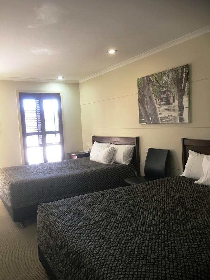 Balranald Club Motel מראה חיצוני תמונה